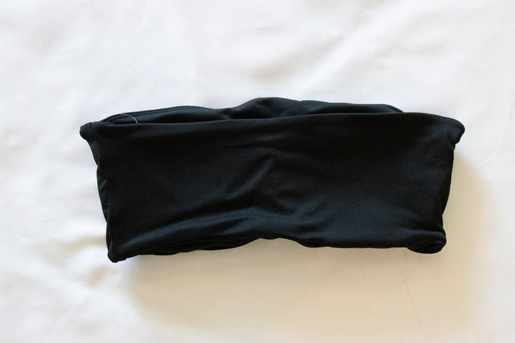 back of black tube top